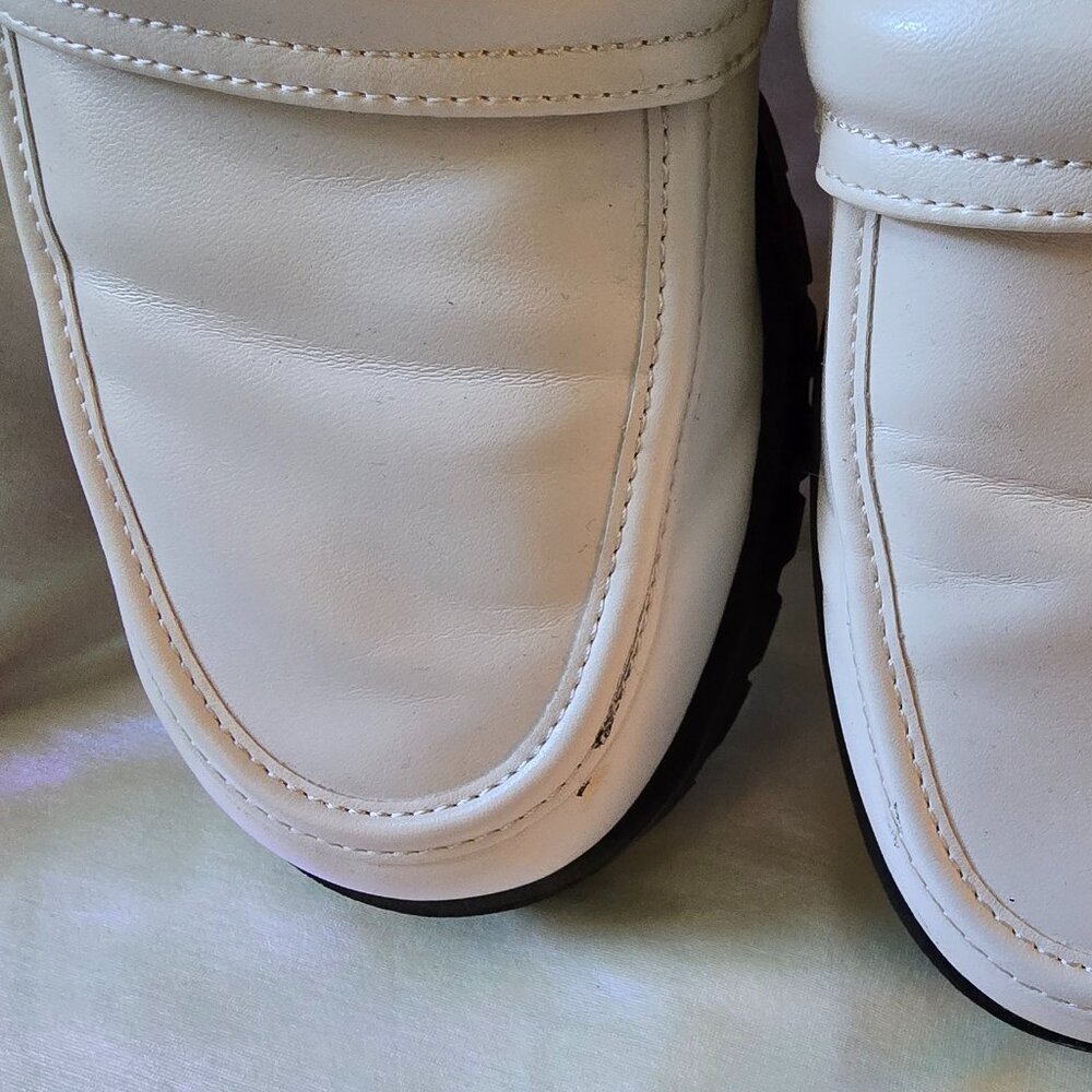 Nine West White Loafers with Black Soles 90s Slip On Dress Shoes 11 US Shoe EUC - Picture 7 of 16